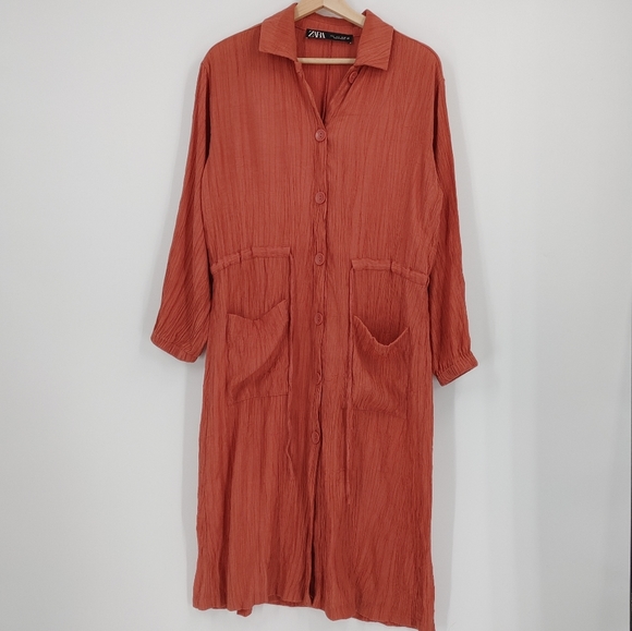 Zara | textured dress - Picture 2 of 8